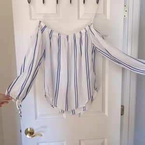 Abercrombie & Fitch off the shoulder blouse